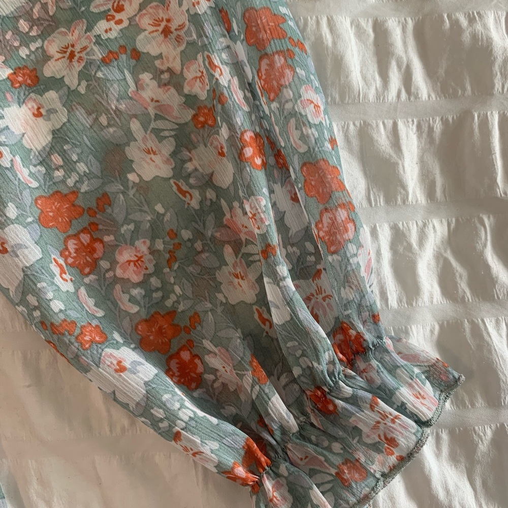 SHEIN Floral Print Blouse - Picture 9 of 16